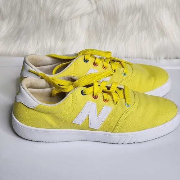New Balance x Isaac Mizrahi Live CT15 Yellow White Tennis Shoes 9.5 Casual - Picture 1 of 6